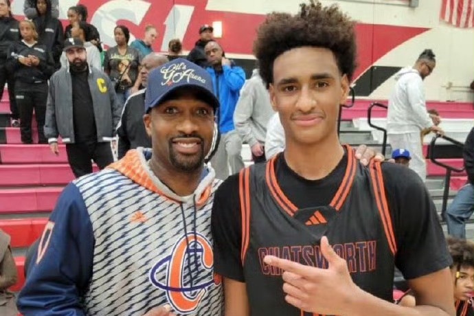 阿利贾·阿里纳斯：伤病与命运的双重考验